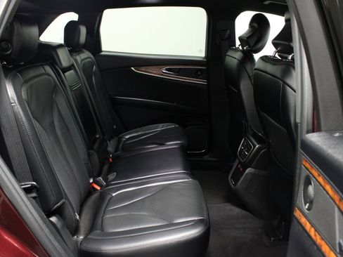 Used 2019 Lincoln Nautilus Reserve w/ Cargo Utility Package image 18