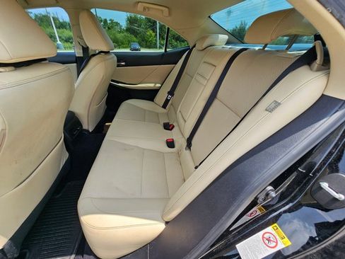 Used 2014 Lexus IS 250 RWD image 17