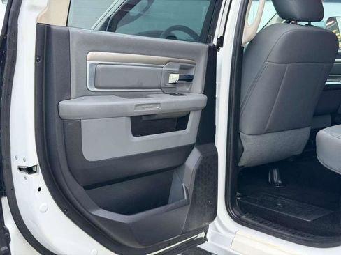 Used 2014 RAM 2500 SLT AWD/4WD image 24