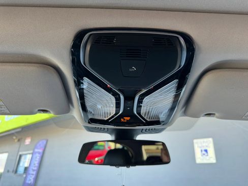 Used 2017 BMW 740i RWD image 31