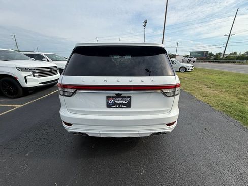 Used 2021 Lincoln Aviator Reserve w/ Equipment Group 208A AWD/4WD image 4
