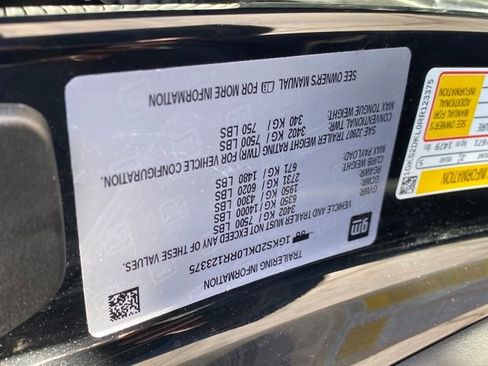Used 2024 GMC Yukon Denali AWD/4WD image 26