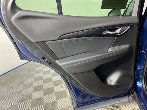 Used 2023 Buick Envision Essence image 22