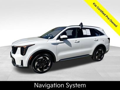Certified 2025 Kia Sorento EX w/ EX Panoramic Sunroof Package