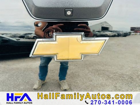 Used 2011 Chevrolet Avalanche LS w/ Convenience Package RWD image 22