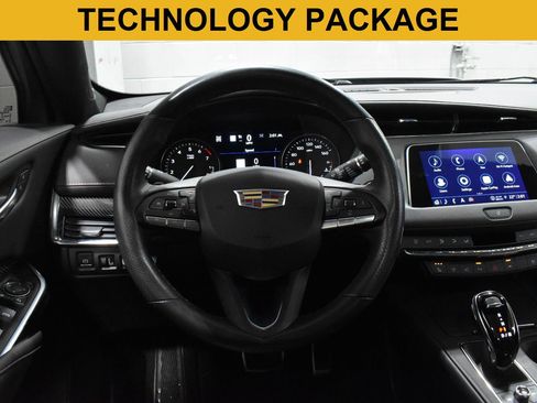 Certified 2023 Cadillac XT4 Sport image 5