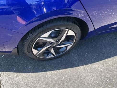 Certified 2023 Hyundai Elantra SEL w/ Convenience Package FWD image 21