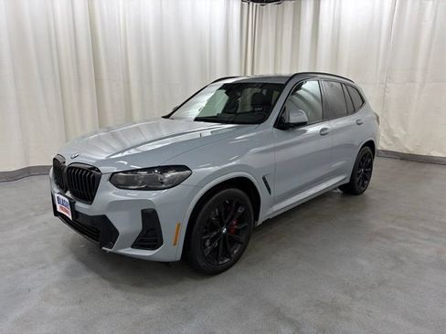 Used 2024 BMW X3 xDrive30i AWD/4WD image 2