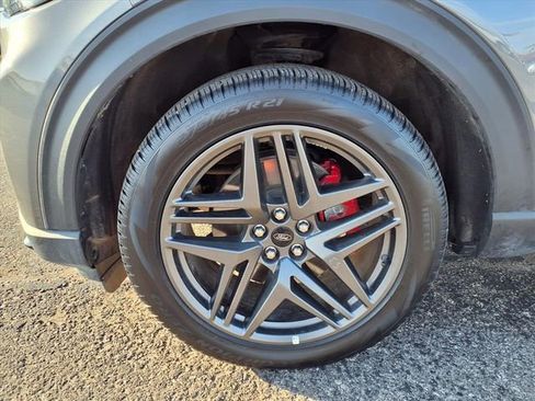 Used 2025 Ford Explorer ST-Line w/ ST-Line Street Pack image 44