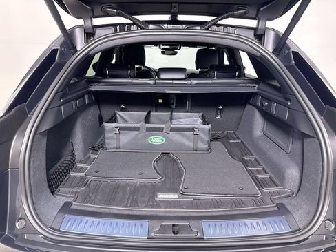 Used 2026 Land Rover Range Rover Velar S AWD/4WD image 21