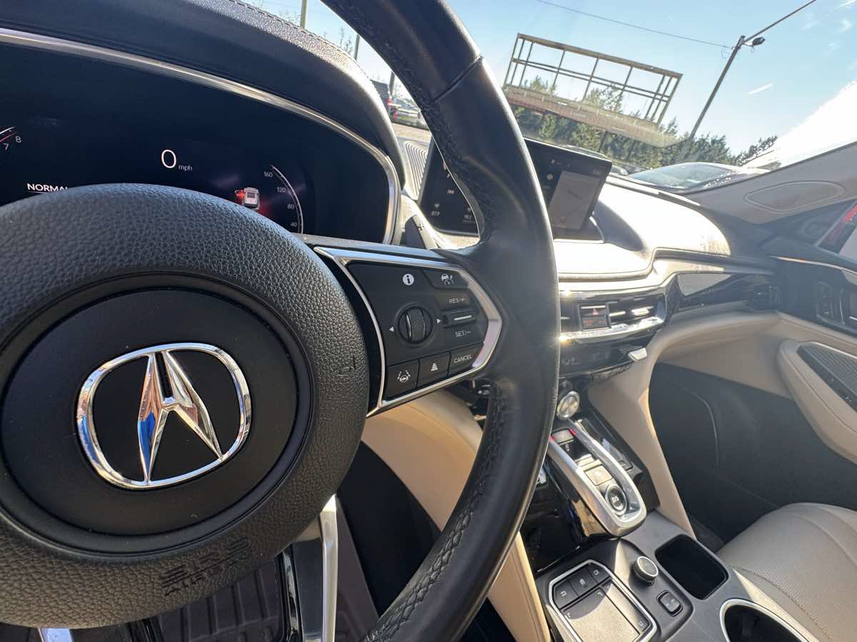 Used 2023 Acura MDX w/ Technology Package FWD image 17