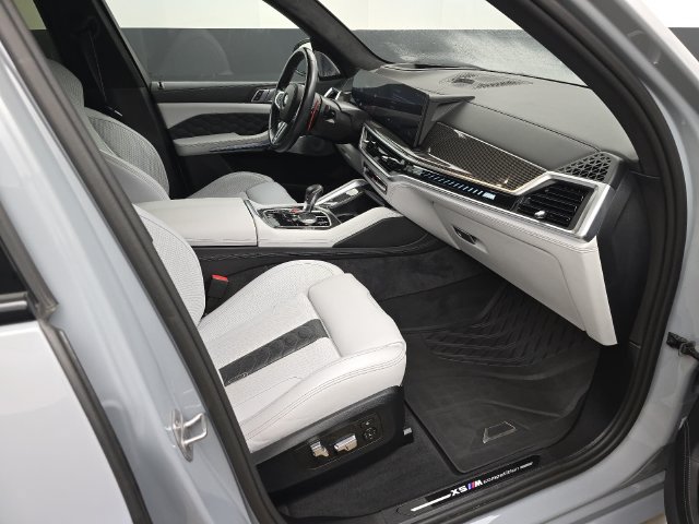 Used 2024 BMW X5 M Competition w/ Executive Package AWD/4WD image 28