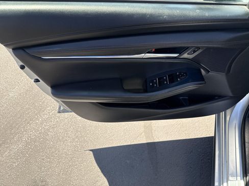 Used 2019 MAZDA MAZDA3 Sedan w/ Select Package FWD image 15