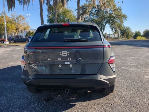 Used 2025 Hyundai Kona SE image 5