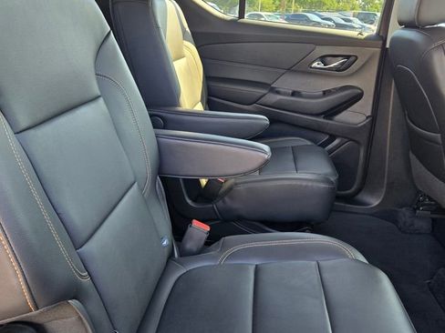 Used 2021 Chevrolet Traverse RS FWD image 51