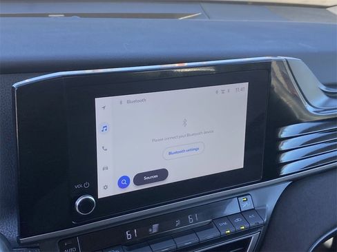 Used 2025 Toyota Camry LE image 8