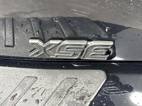 Used 2025 Toyota Corolla XSE FWD image 15