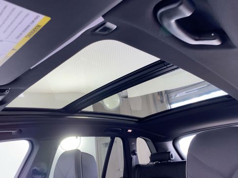 Used 2025 BMW X5 M60i image 12