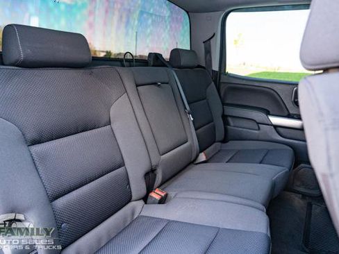 Used 2018 Chevrolet Silverado 1500 LT image 30