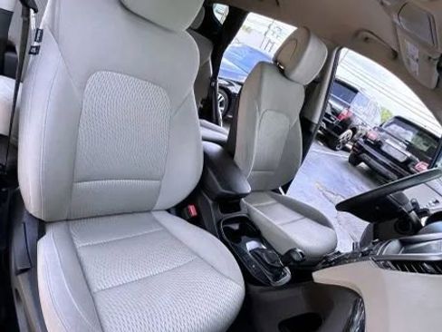 Used 2018 Hyundai Santa Fe Sport w/ 2.4L Value Package 02 FWD image 23