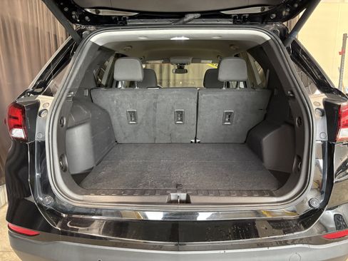 Used 2024 Chevrolet Equinox LT FWD image 31
