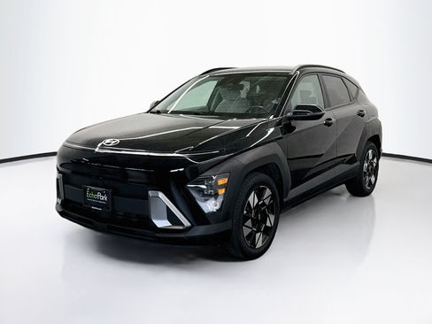 Used 2025 Hyundai Kona SEL FWD image 3