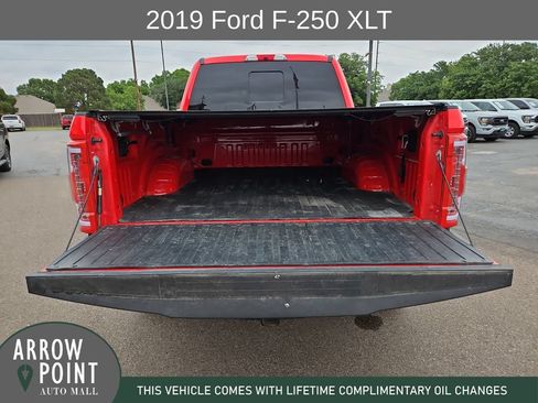 Used 2019 Ford F250 XLT w/ XLT Premium Package AWD/4WD image 17