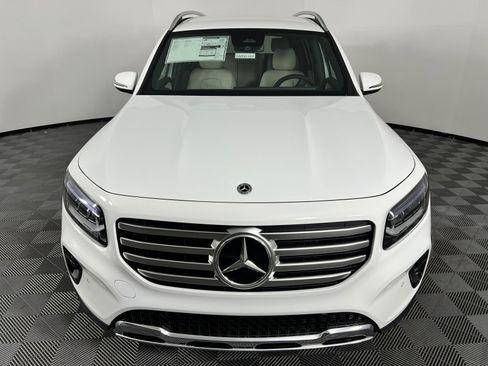New 2025 Mercedes-Benz GLB 250 image 5