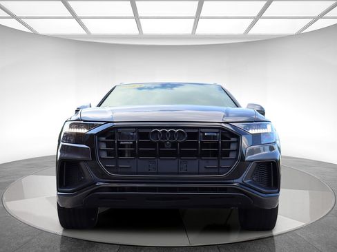 Used 2023 Audi Q8 Premium Plus w/ Premium Plus Package AWD/4WD image 2