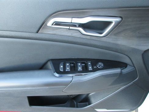 Used 2023 Kia Sportage X-Line AWD/4WD image 22