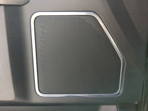 Used 2015 Ford F150 Lariat w/ Equipment Group 502A Luxury image 48