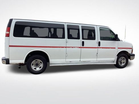 Used 2016 Chevrolet Express 3500 LT w/ LT Preferred Equipment Group image 10