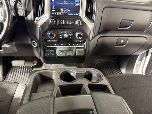 Used 2022 Chevrolet Silverado 3500 LT w/ Convenience Package AWD/4WD image 18