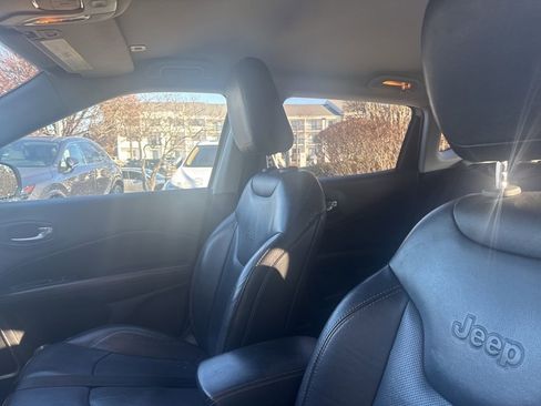 Used 2018 Jeep Compass Limited w/ Navigation Group image 29