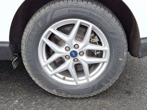 Used 2022 Ford Edge SEL w/ Convenience Package image 8