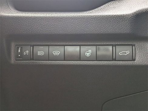 Used 2025 Toyota RAV4 XLE Premium image 27