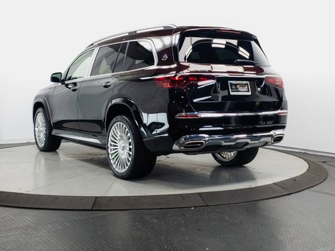 Used 2024 Mercedes-Benz Maybach GLS 600 4MATIC image 31
