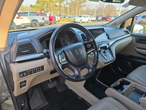 Used 2019 Honda Odyssey EX-L image 16