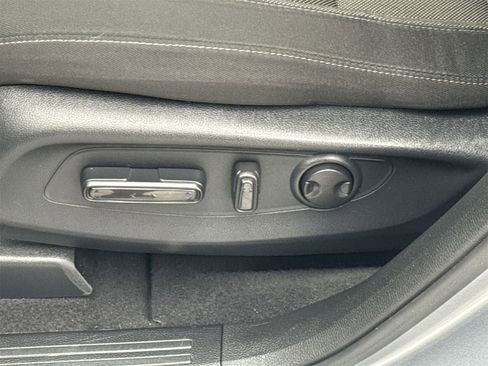 Used 2023 Honda CR-V EX image 16