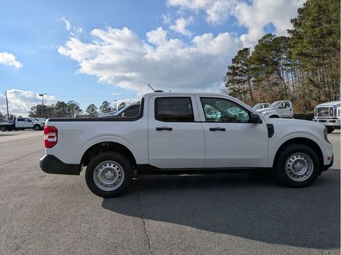New 2026 Ford Maverick XL image 5
