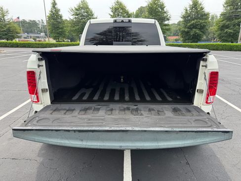Used 2017 RAM 3500 Laramie Longhorn w/ Convenience Group AWD/4WD image 9