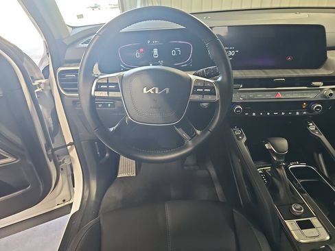 Certified 2023 Kia Telluride EX FWD image 17