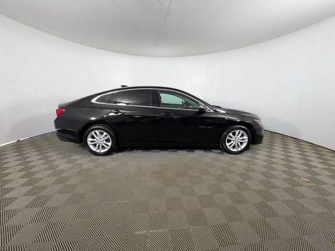 Used 2018 Chevrolet Malibu LT FWD image 29