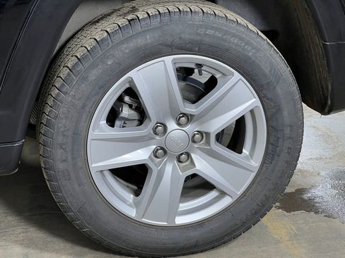 Used 2022 Jeep Compass Latitude w/ Convenience Group image 34