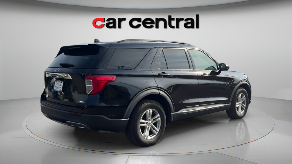 Used 2020 Ford Explorer XLT w/ Equipment Group 202A AWD/4WD image 5