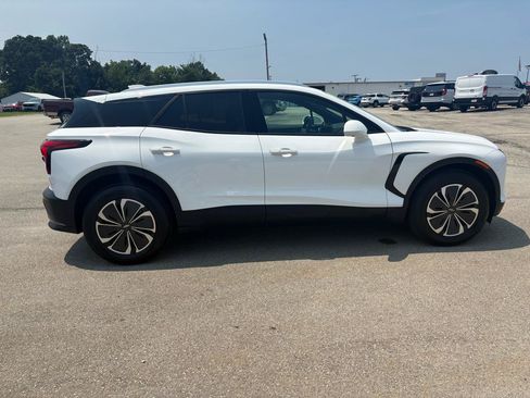 Used 2024 Chevrolet Blazer EV LT AWD/4WD image 2