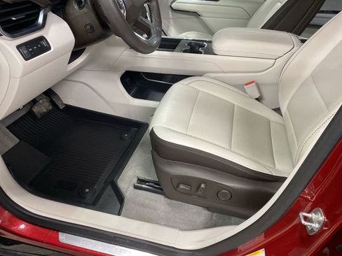 Certified 2024 GMC Acadia Denali w/ Super Cruise Package image 38