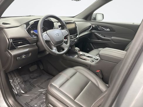 Used 2023 Chevrolet Traverse RS AWD/4WD image 10