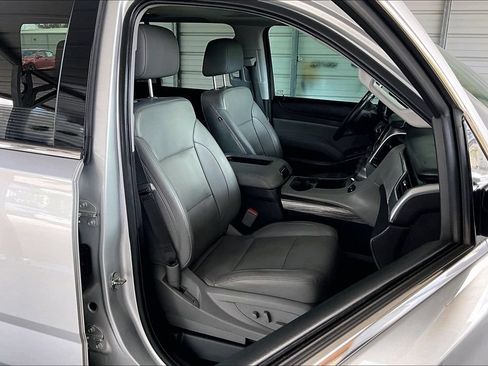 Used 2018 Chevrolet Tahoe LT w/ Off-Road Package AWD/4WD image 9