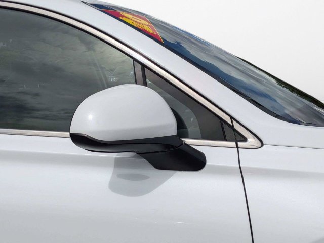 Used 2020 Hyundai Santa Fe SE AWD/4WD image 10